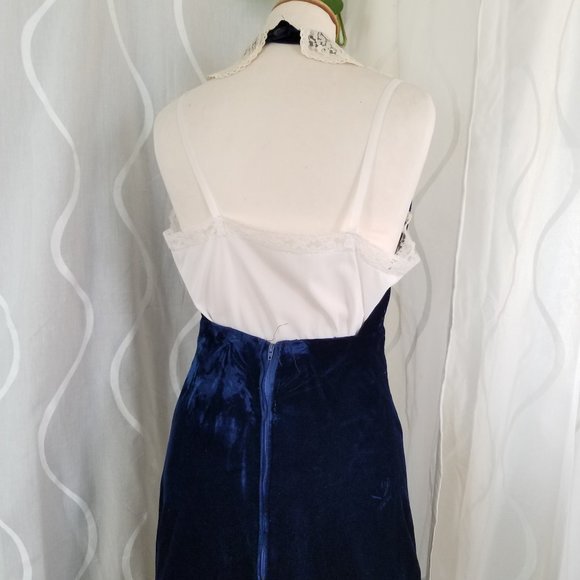 Vintage 1970s velvet dress w lace halter, Vampy backless long retro vntg maxi - Picture 10 of 15